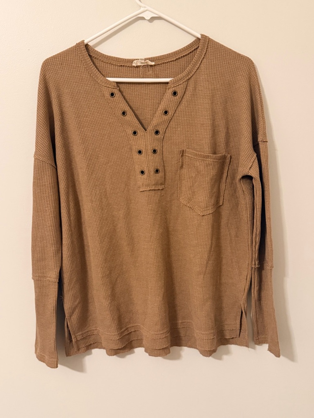 entro Waffle Knit Henley Pocket Top - Tan